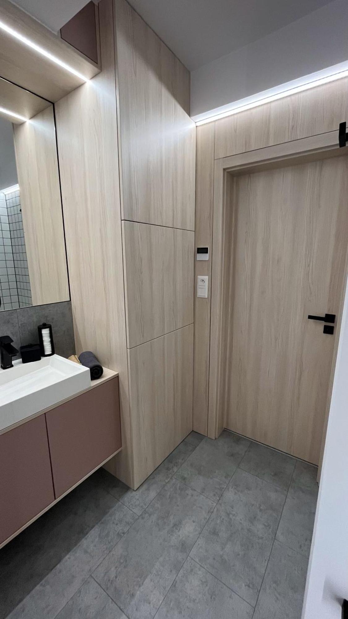 Apartmanhrabovob14 ルジョムベロク エクステリア 写真